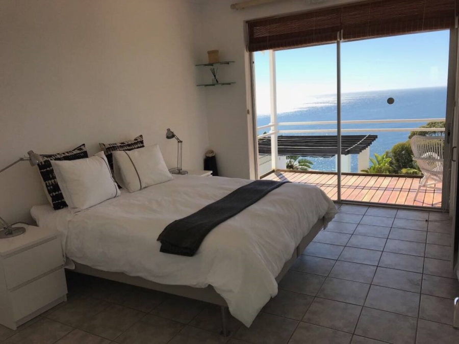 To Let 4 Bedroom Property for Rent in Bantry Bay Western Cape